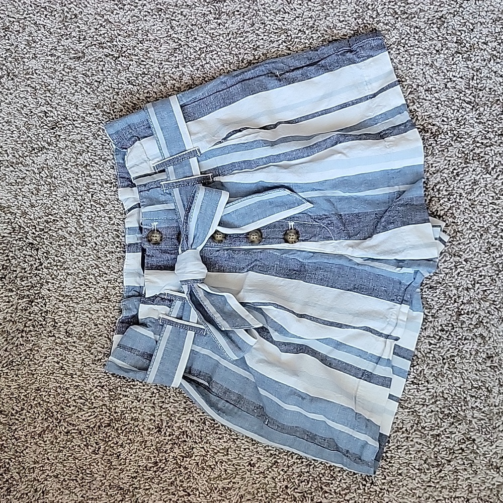 Abercrombie belted twill shorts
